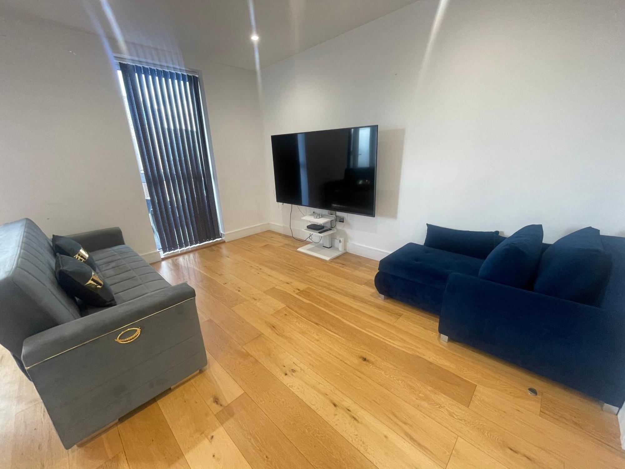 לונדון Luxury Top Floor Penthouse Apartment Near Heathrow מראה חיצוני תמונה